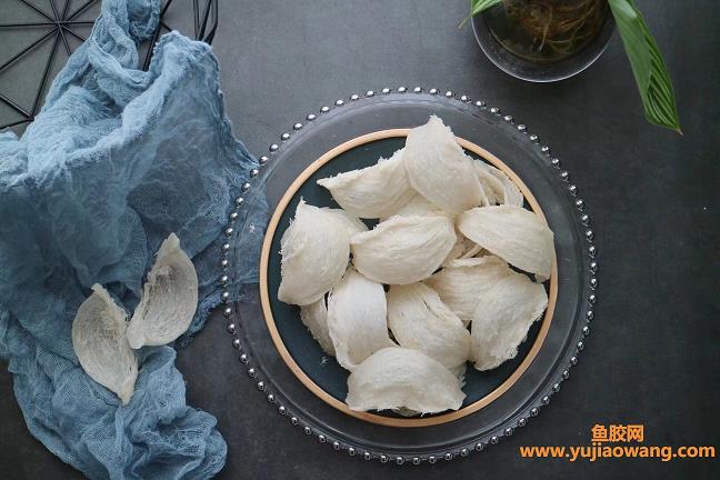 孕婦吃燕窩還是魚膠好